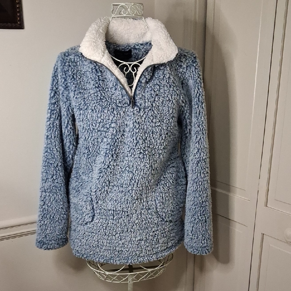 Love Tree Blue and White Sherpa Pullover
